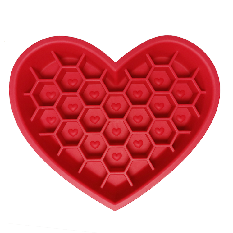 Heart Pattern Slow Feeder Bowl – Anti-Bloat Silicone