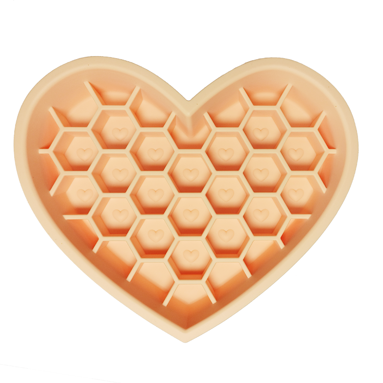 Heart Pattern Slow Feeder Bowl – Anti-Bloat Silicone
